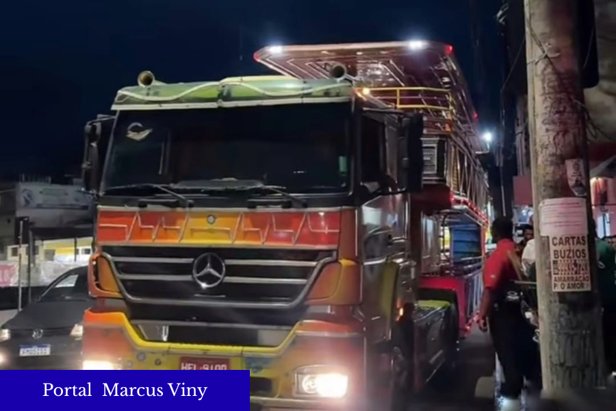 Carreta da Alegria é impedida de circular no Centro de Barbacena durante a noite de quinta-feira