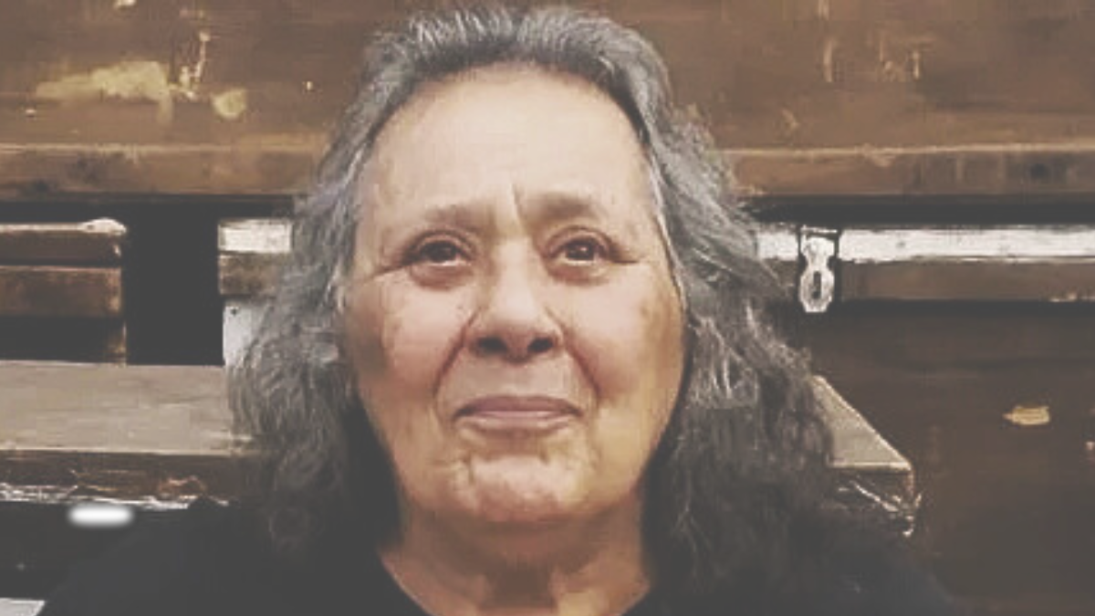 Morre Teuda Bara, ícone do teatro brasileiro e fundadora do Grupo Galpão, aos 84 anos